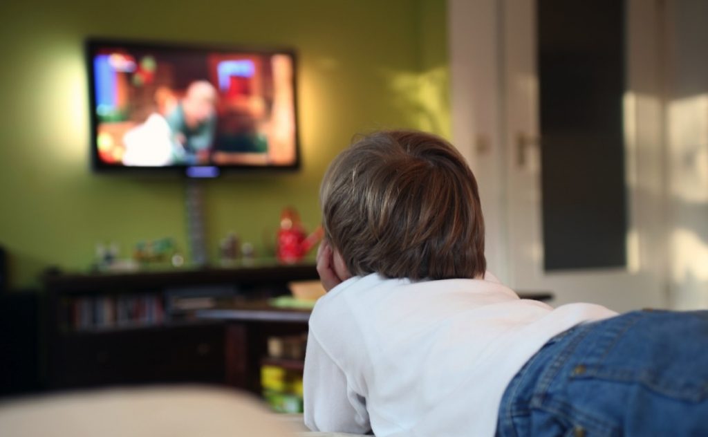 تاثیر تلویزیون بر کودکان اوتیسم