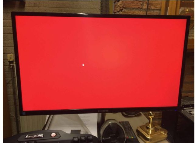 قرمز شدن صفحه تلویزیون